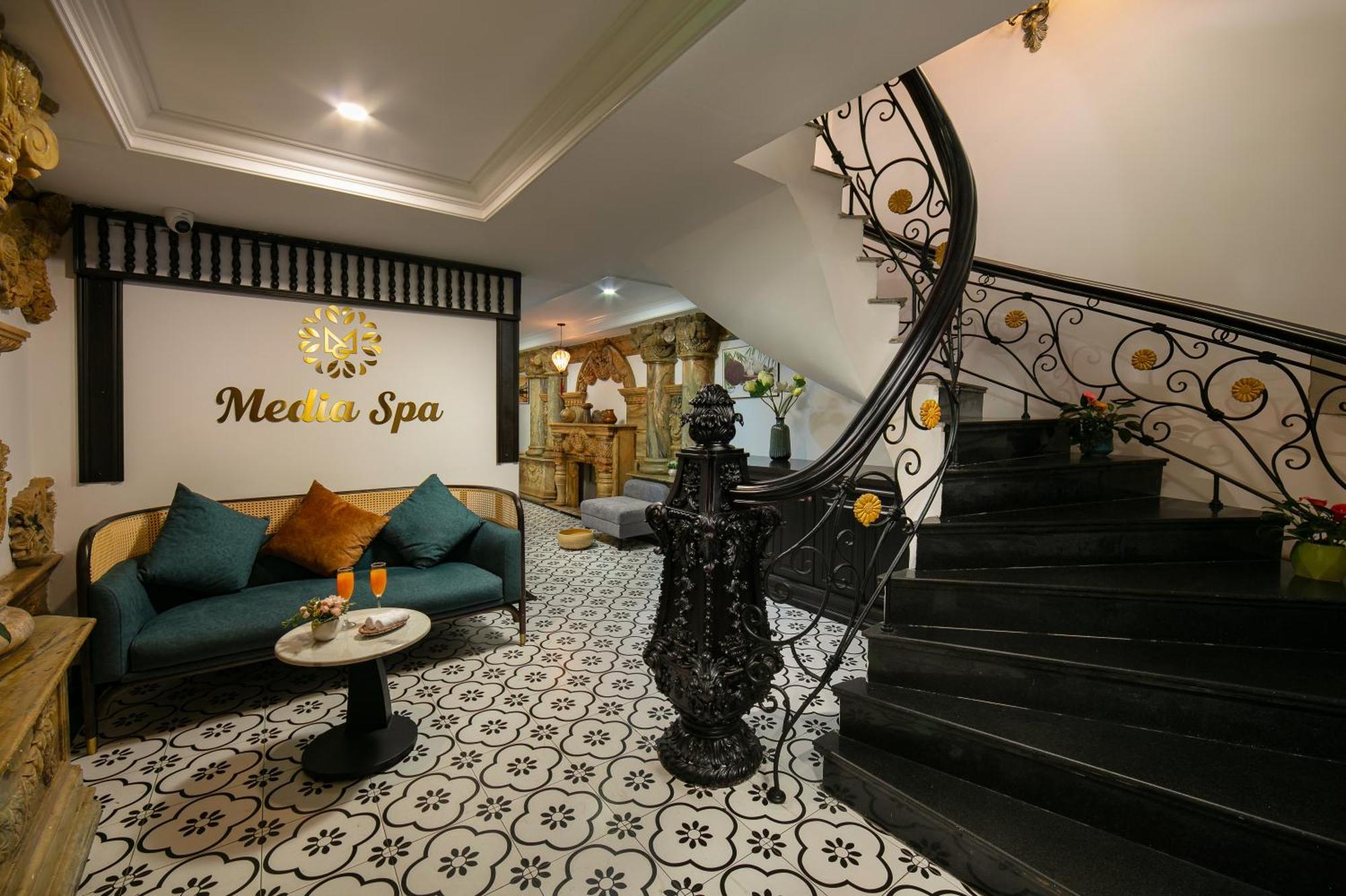 Media Central Hotel & Spa Hanoi Exterior foto